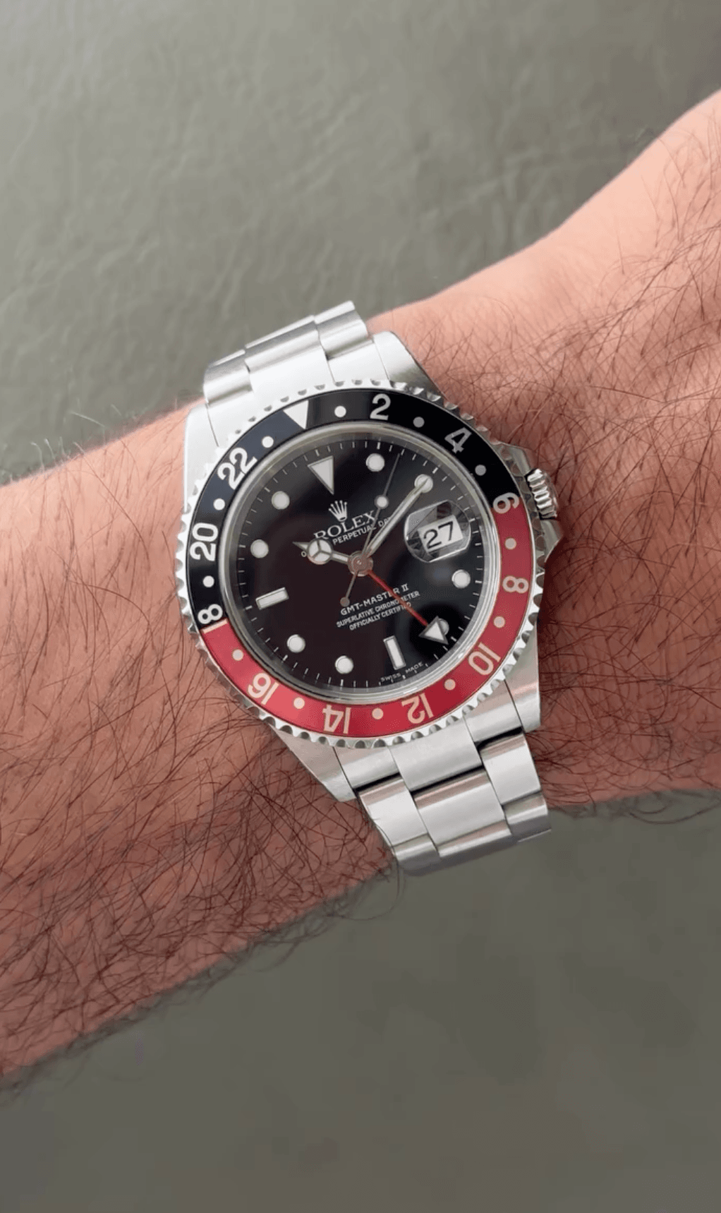 GMT Master 2 Rolex: la guida completa al modello iconico 1 GMT Master 2 Rolex 16710 indossato al polso