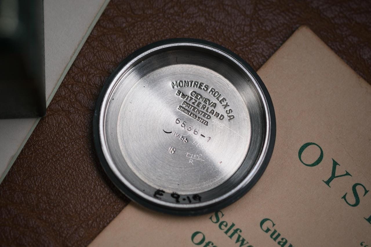 Fondello Rolex: com'è fatto, cosa c'è inciso e come smascherare i falsi 2 Fondello