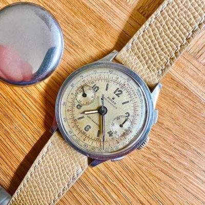 Rolex Chronograph 2508 Antimagnetic appoggiato su tavolino